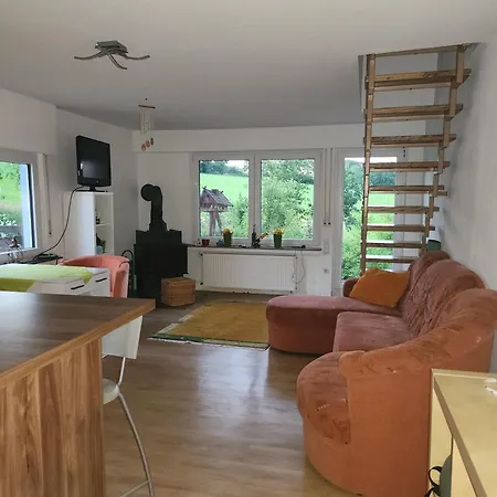 Haus Und Trailern Zu Vermieten *